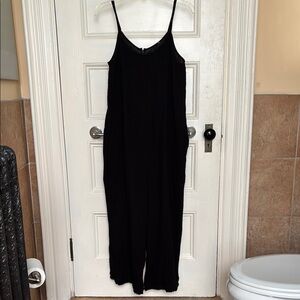 Eileen Fisher Crinkled Gauze Jumpsuit -black. Size M.